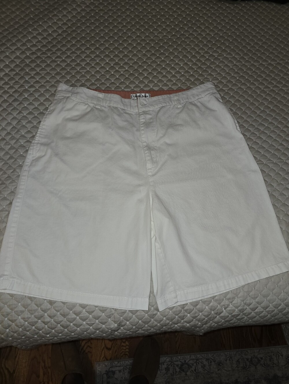 40W - Gerald Auston Classic Men's Flat-Front Bright White Cotton Shorts ( CLEAN)